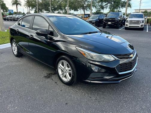 Mosaic Black Metallic 2017 Chevrolet Cruze LT