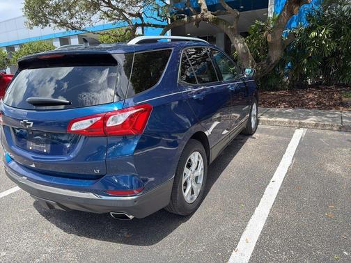 Pacific Blue Metallic 2020 Chevrolet Equinox 2LT