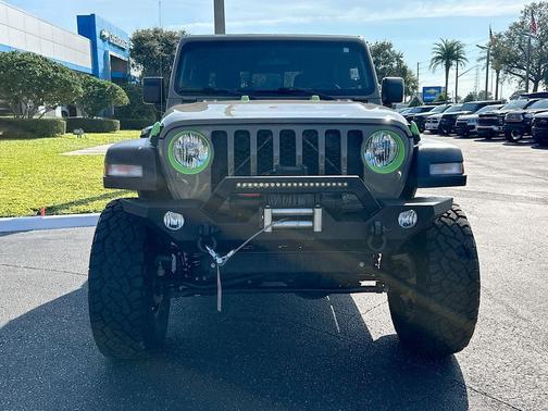 2020 Jeep Gladiator Sport