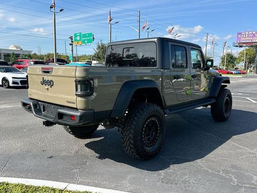 2020 Jeep Gladiator Sport