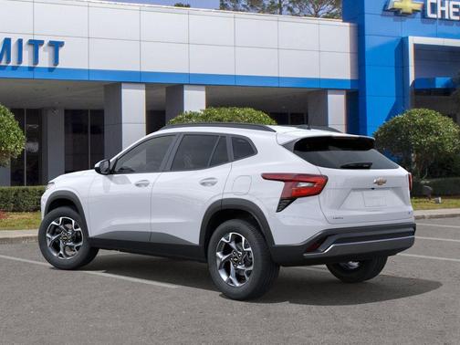 Summit White 2026 Chevrolet Trax LT