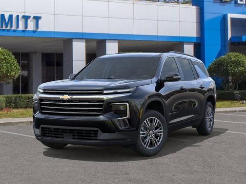 Mosaic Black Metallic 2026 Chevrolet Traverse LT