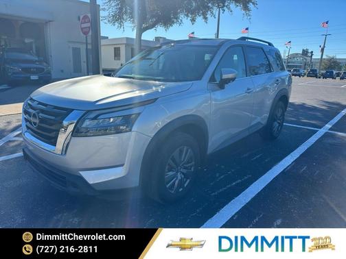 2025 Nissan Pathfinder SV