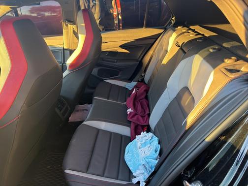 2024 Volkswagen Golf GTI 2.0T SE