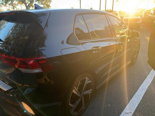 2024 Volkswagen Golf GTI 2.0T SE
