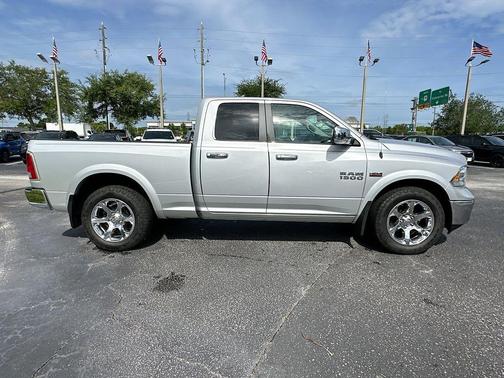 Bright Silver Clearcoat Metallic 2017 RAM 1500 Laramie