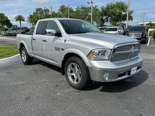Bright Silver Clearcoat Metallic 2017 RAM 1500 Laramie