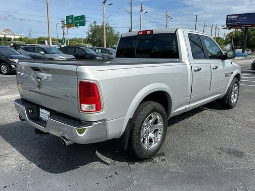 Bright Silver Clearcoat Metallic 2017 RAM 1500 Laramie