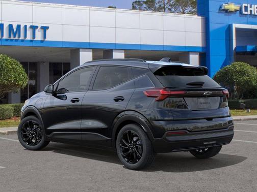 Mosaic Black Metallic 2027 Chevrolet Bolt RS