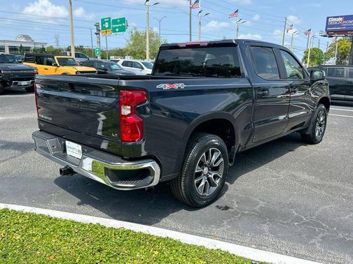 Dark Ash Metallic 2023 Chevrolet Silverado 1500 LT