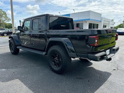 Black Clearcoat 2025 Jeep Gladiator Sport