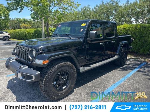 Black Clearcoat 2025 Jeep Gladiator Sport
