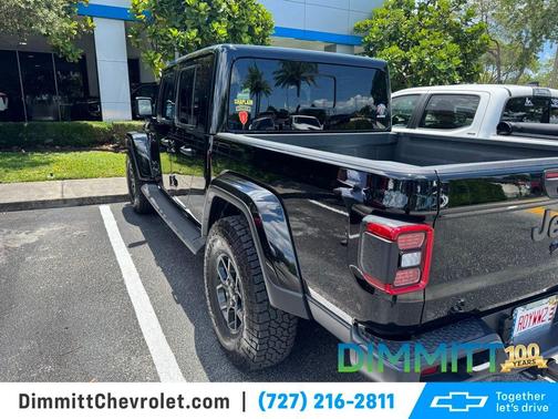 Black Clearcoat 2025 Jeep Gladiator Sport