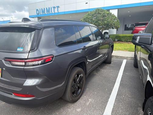 Metallic 2023 Jeep Grand Cherokee L Laredo