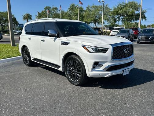 Aspen White 2024 INFINITI QX80 SENSORY