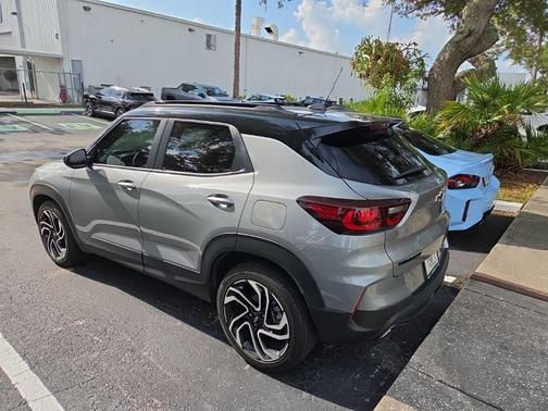 Sterling Gray Metallic 2024 Chevrolet Trailblazer RS