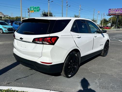 2023 Chevrolet Equinox LS