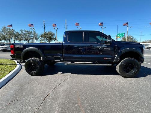 2024 Ford F-350 Lariat Super Duty