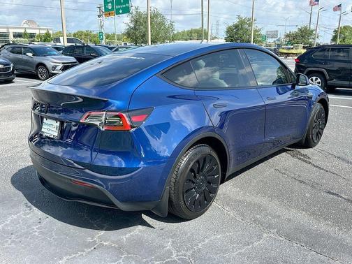 Deep Blue Metallic 2021 Tesla Model Y Long Range