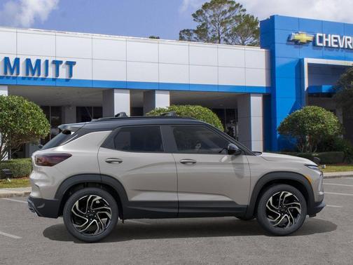 White Sand 2026 Chevrolet Trailblazer RS