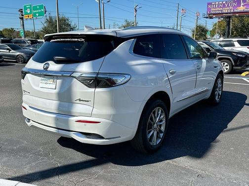2022 Buick Enclave Avenir