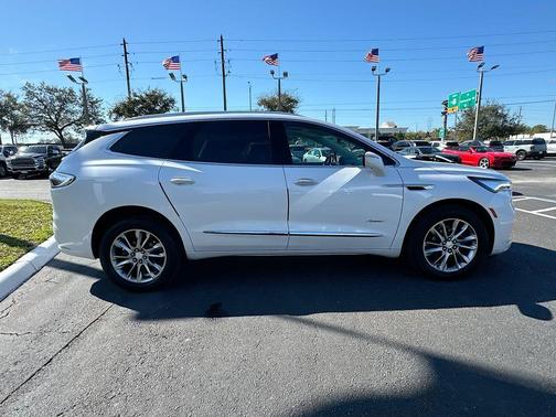 2022 Buick Enclave Avenir