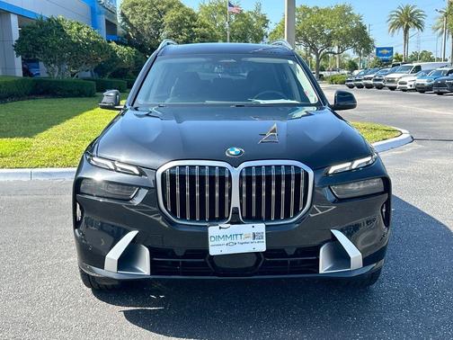 Black Sapphire Metallic 2024 BMW X7 xDrive40i
