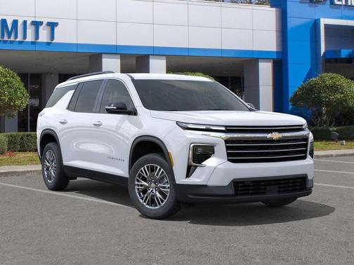 Summit White 2026 Chevrolet Traverse LT