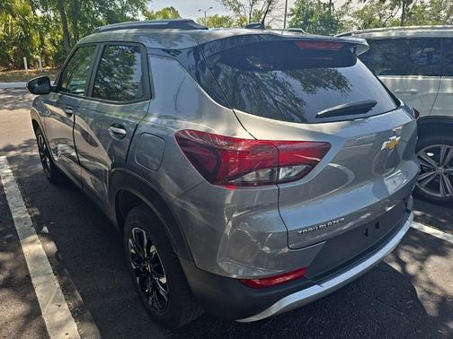 Sterling Gray Metallic 2023 Chevrolet Trailblazer LT