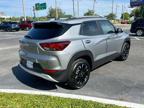 Sterling Gray Metallic 2023 Chevrolet Trailblazer LT
