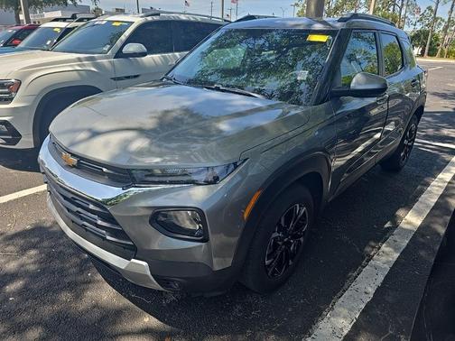 Sterling Gray Metallic 2023 Chevrolet Trailblazer LT