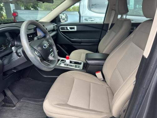 2022 Ford Explorer Base