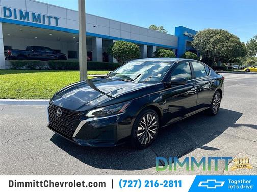 Super Black Clearcoat 2024 Nissan Altima 2.5 SV