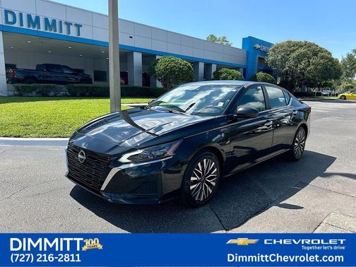 Super Black Clearcoat 2024 Nissan Altima 2.5 SV