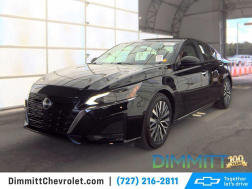 Super Black Clearcoat 2024 Nissan Altima 2.5 SV