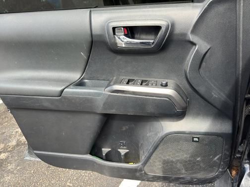 2018 Toyota Tacoma TRD Sport