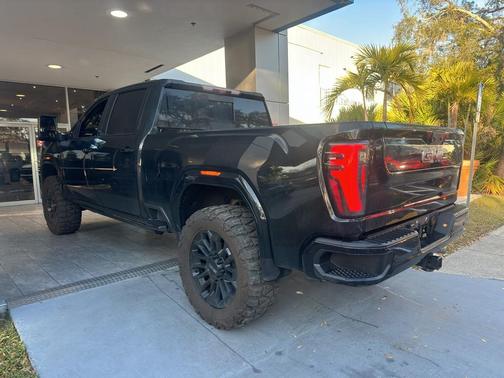 2024 GMC Sierra 2500 AT4