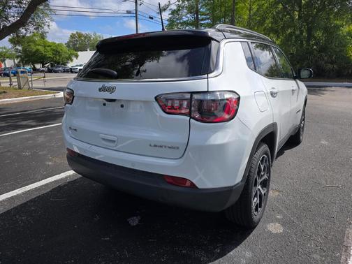 Bright White Clearcoat 2025 Jeep Compass Limited