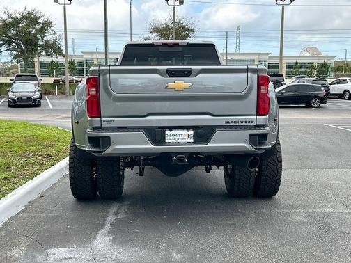 Sterling Gray Metallic 2026 Chevrolet Silverado 3500 High Country