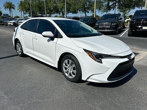 Ice 2026 Toyota Corolla LE