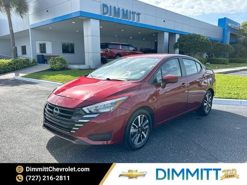 Scarlet Ember 2025 Nissan Versa 1.6 SV