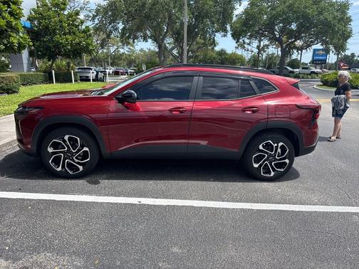 Crimson Metallic 2024 Chevrolet Trax 2RS