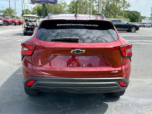 Crimson Metallic 2024 Chevrolet Trax 2RS