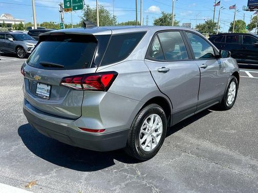 Sterling Gray Metallic 2024 Chevrolet Equinox LS