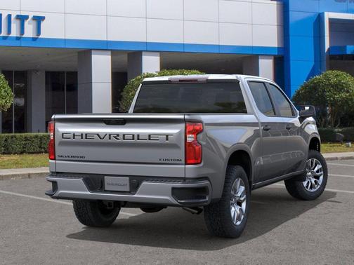 Sterling Gray Metallic 2026 Chevrolet Silverado 1500 Custom