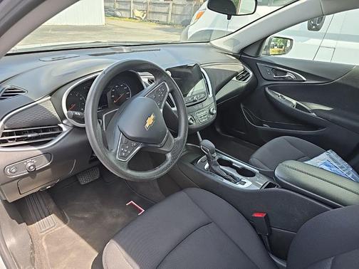 Sterling Gray Metallic 2024 Chevrolet Malibu LT