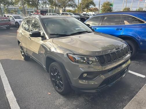 2023 Jeep Compass Altitude