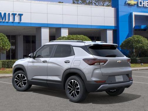 Sterling Gray 2026 Chevrolet Trailblazer LT