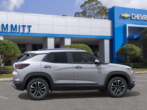 Sterling Gray 2026 Chevrolet Trailblazer LT