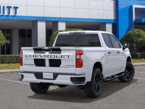 Summit White 2026 Chevrolet Silverado 1500 Custom